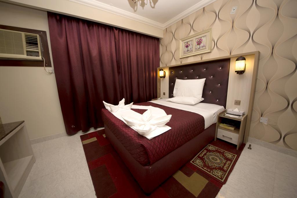 Sutchi Hotel Dubai Luaran gambar
